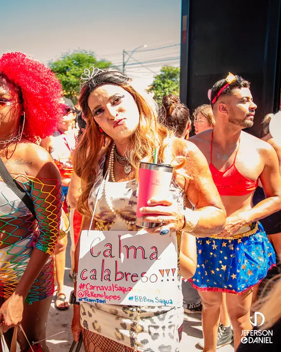 Foliões curtindo o Bloco Largado às Traças — foto 50